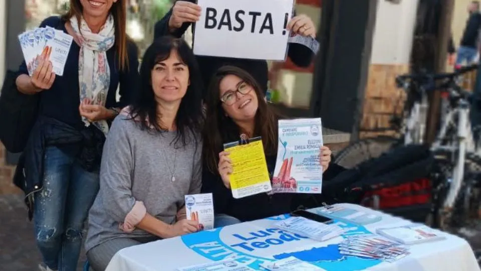 La Briganti con sostenitori di LCV