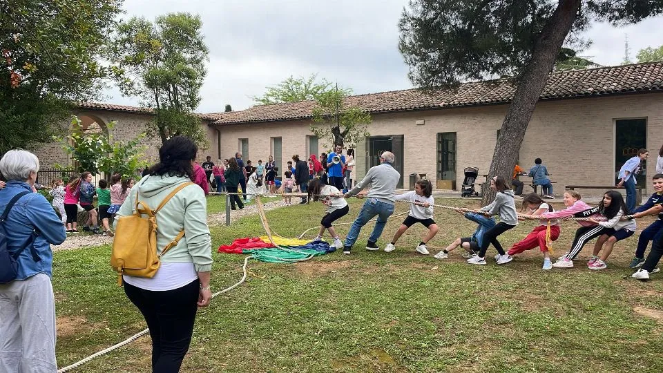 il tiro alla fune
