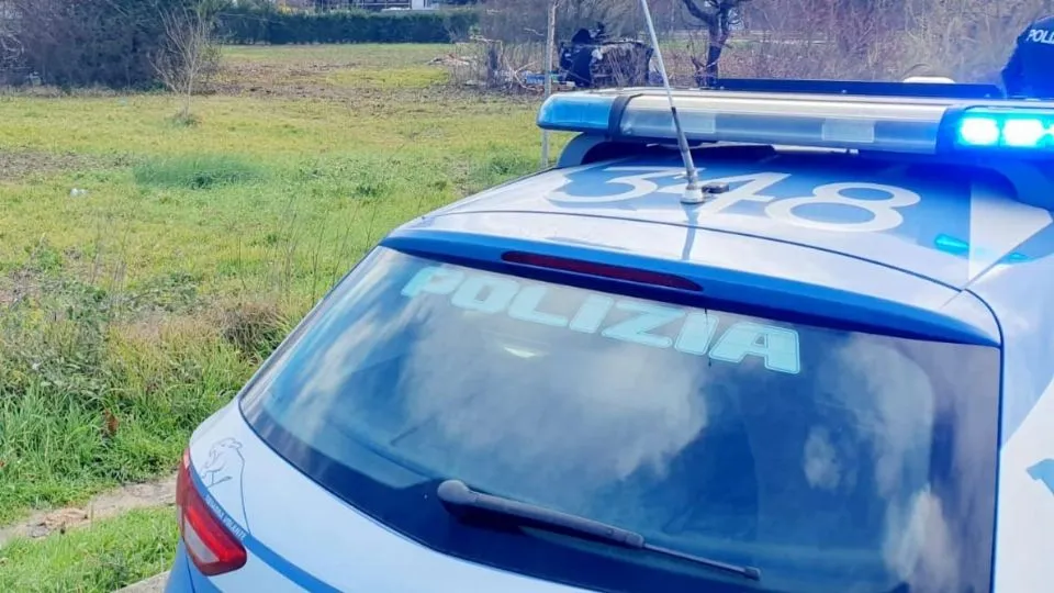 una Volante della polzia