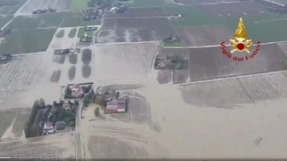 campagna allagate in Romagna ( @Vigili del Fuoco)
