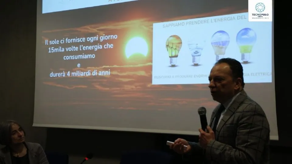 il professor Setti al convegno del Tecnopolo
