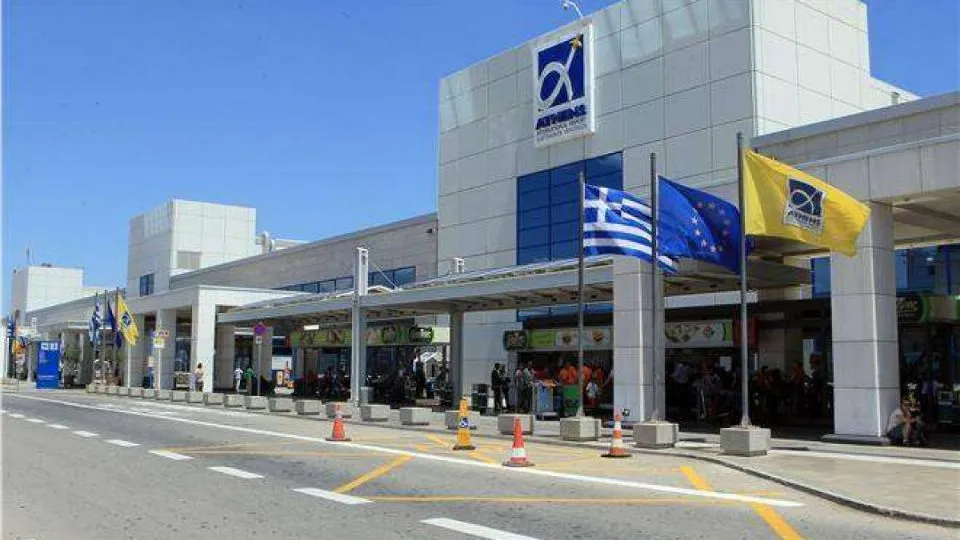 l’aeroporto di Atene (dal web)