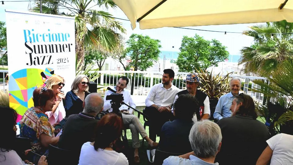 la conferenza stampa di presentazione