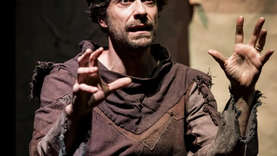 Giovanni Scifoni nei panni di San Francesco