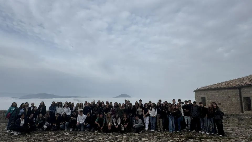 Il gruppo francese integrato con gli studenti-ciceroni italiani a San Leo