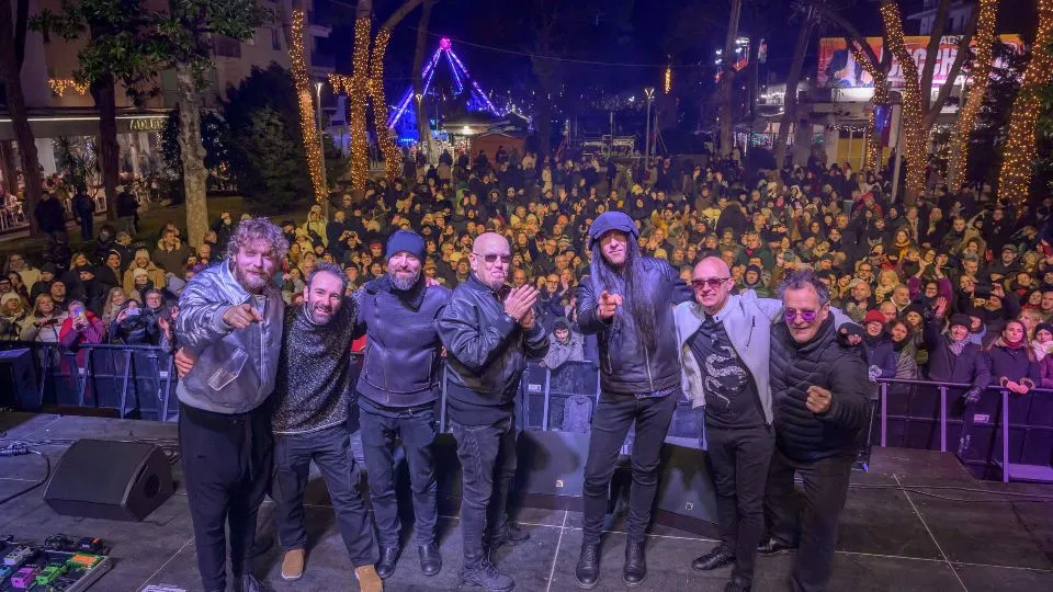 il concerto di Enrico Ruggeri su Piazzale Ceccarini