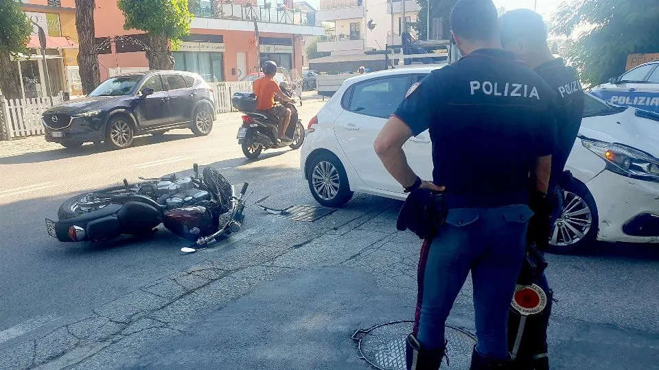 L’Incidente stradale su via Marecchiese (foto Adriapress)