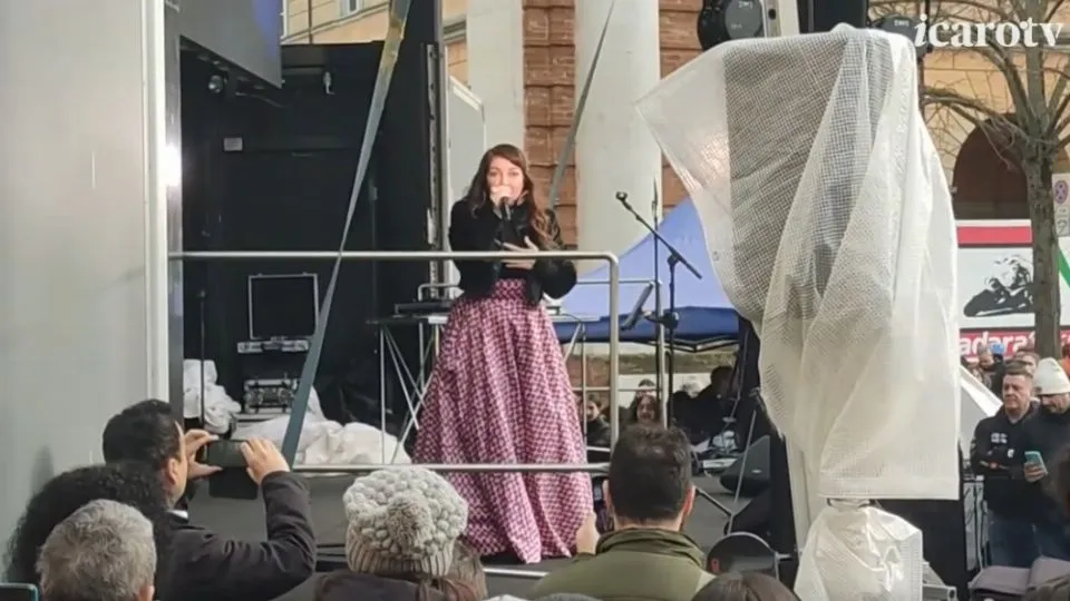 Cristina D’Avena sul palco a Santarcangelo
