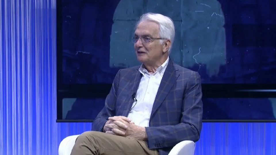 Oreste Ruggeri negli studi di Icaro TV
