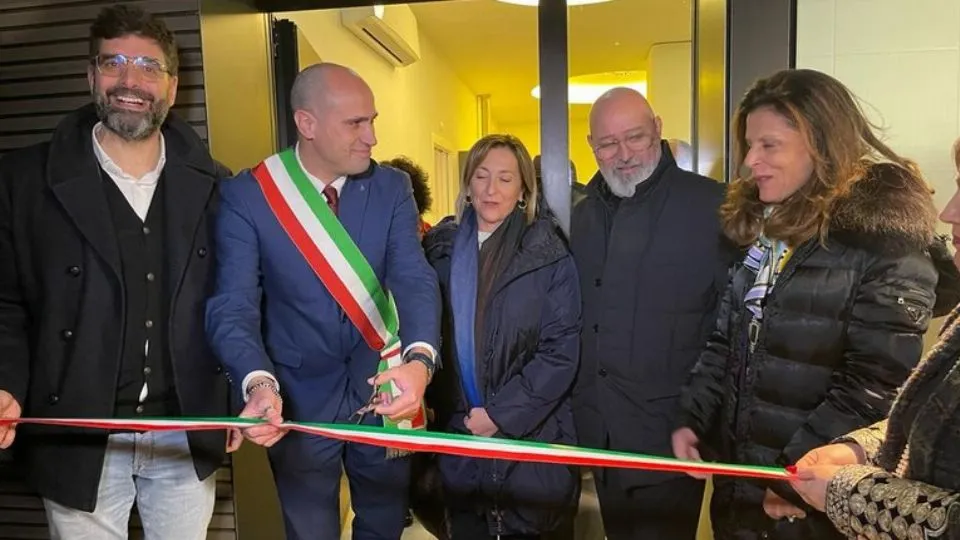 il taglio del nastro
