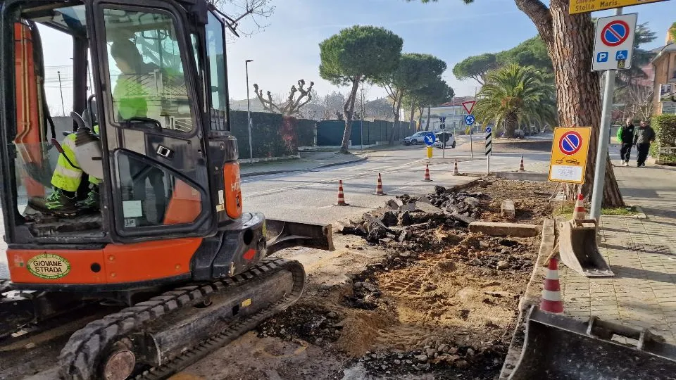 i lavori in viale Marsala del febbraio 2024
