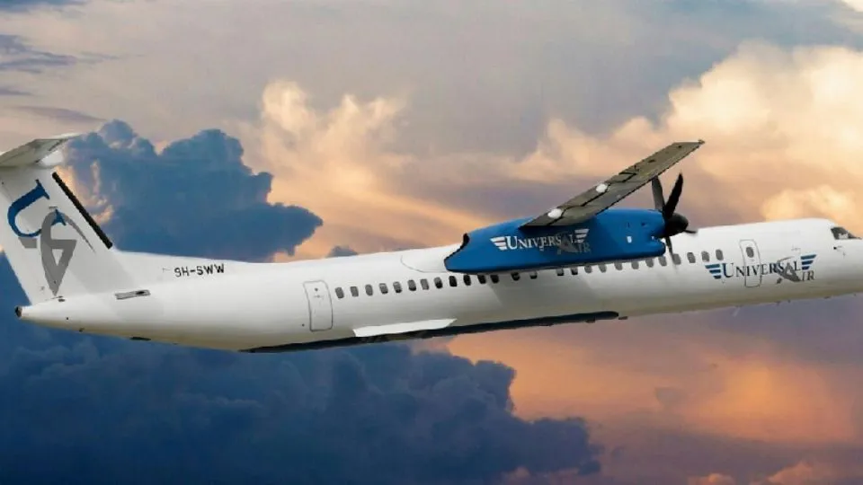 un aereo Universal Air
