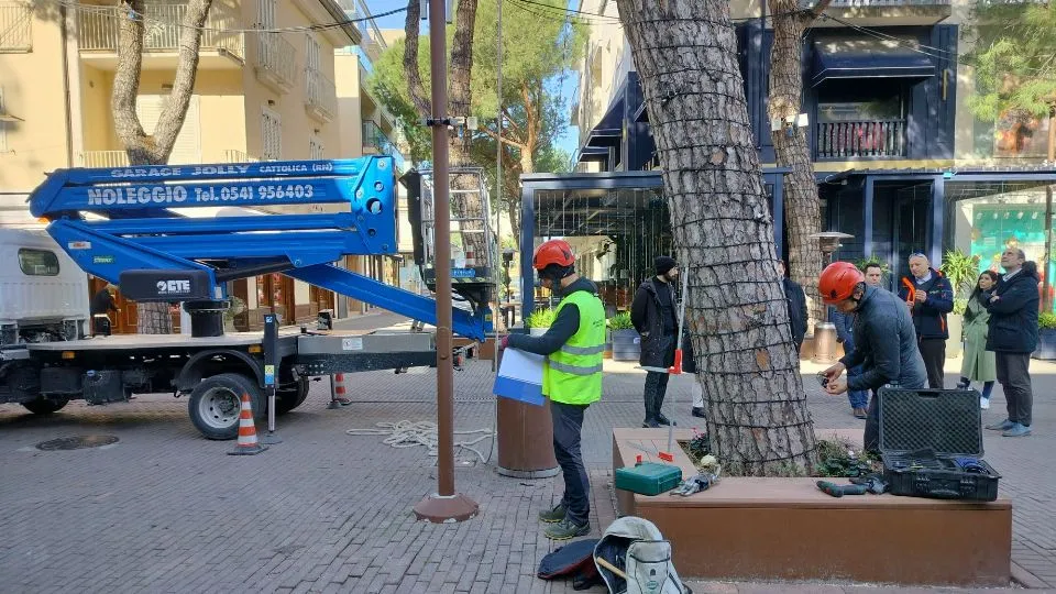 Prove di trazione in viale Ceccarini