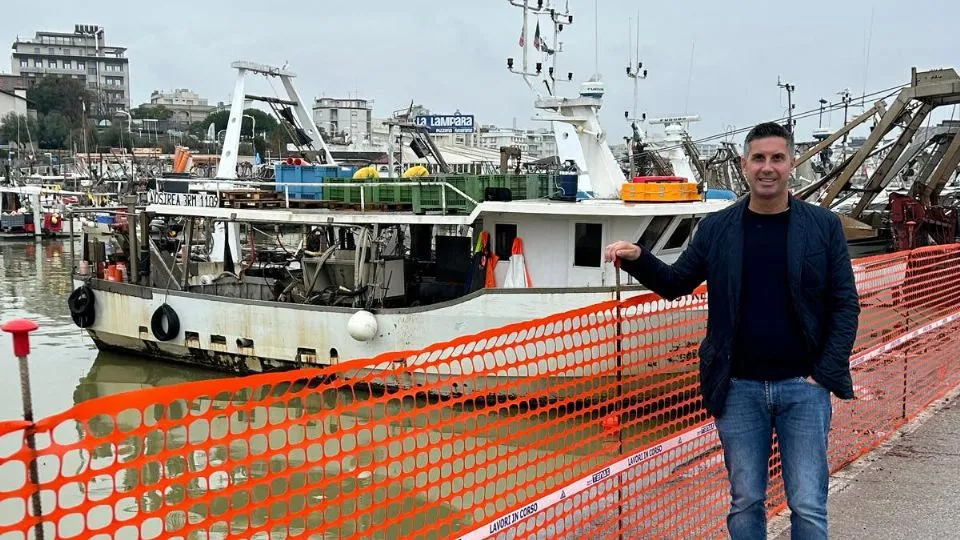 il vicesindaco nella zona del cantiere al Porto
