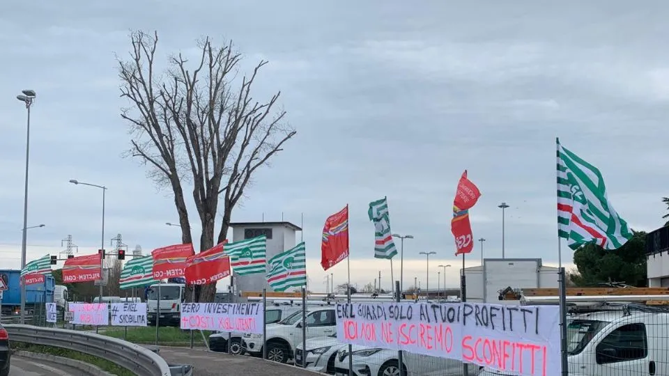 la sede Enel di via Covignano a Rimini
