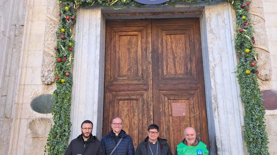 don Stefano Battarra, don Eugenio Savino, Monsignor Nicolò Anselmi, Paolo Amadori
