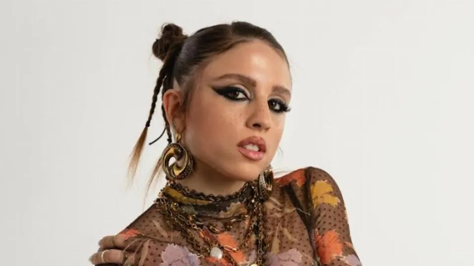 Angelina Mango
