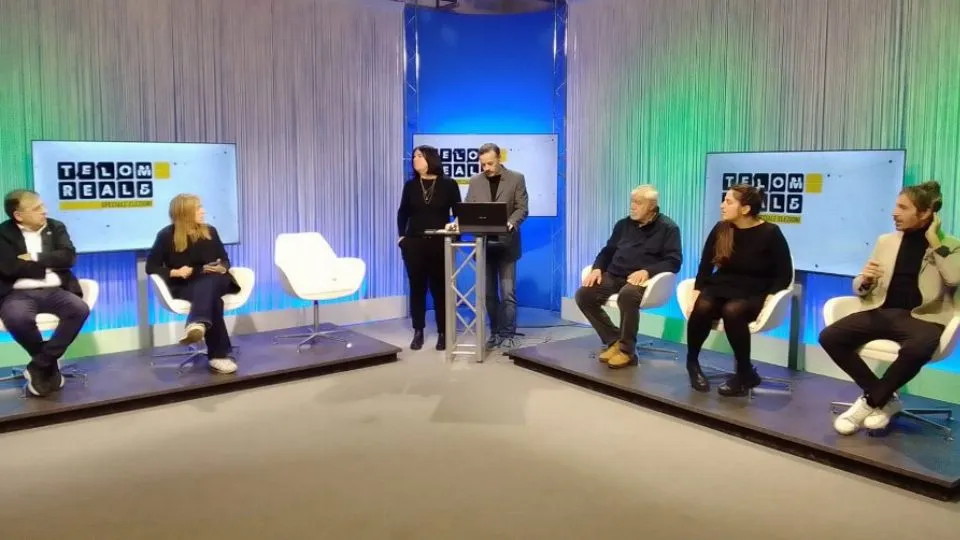 lo studio con gli ospiti