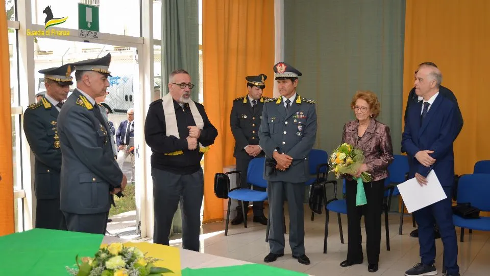 la cerimonia nella sala

