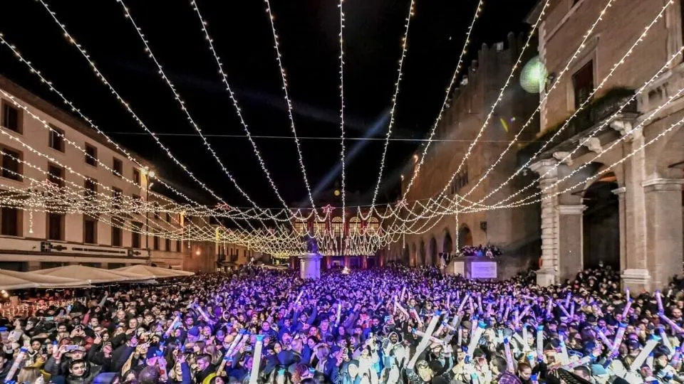 il Capodanno in piazza Cavour a Rimini
