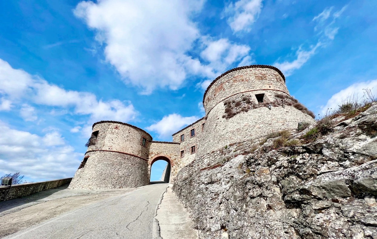 Il castello di Poggio Torriana