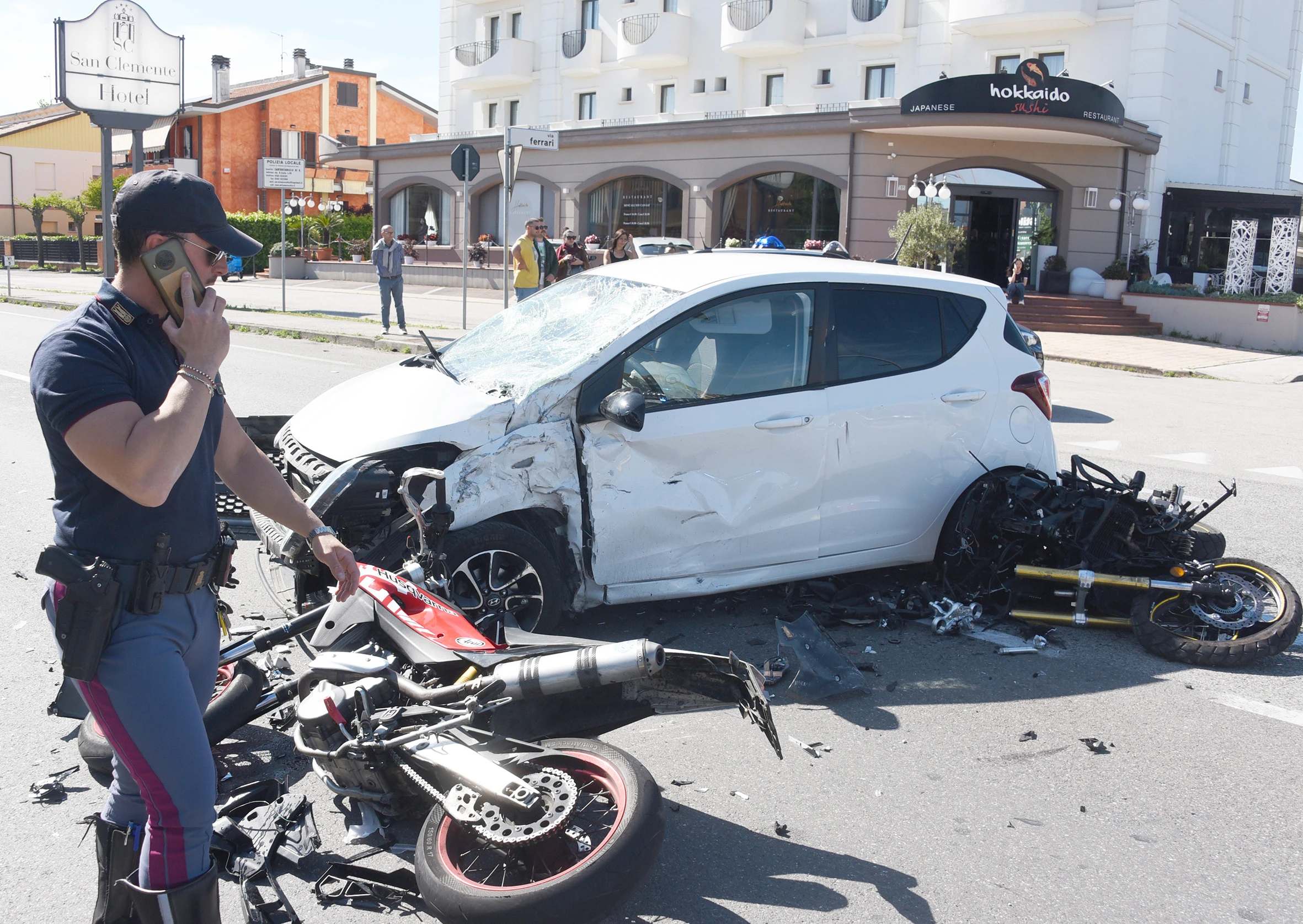 scontro tra auto e due moto a Santa Giustina (Adriapress)