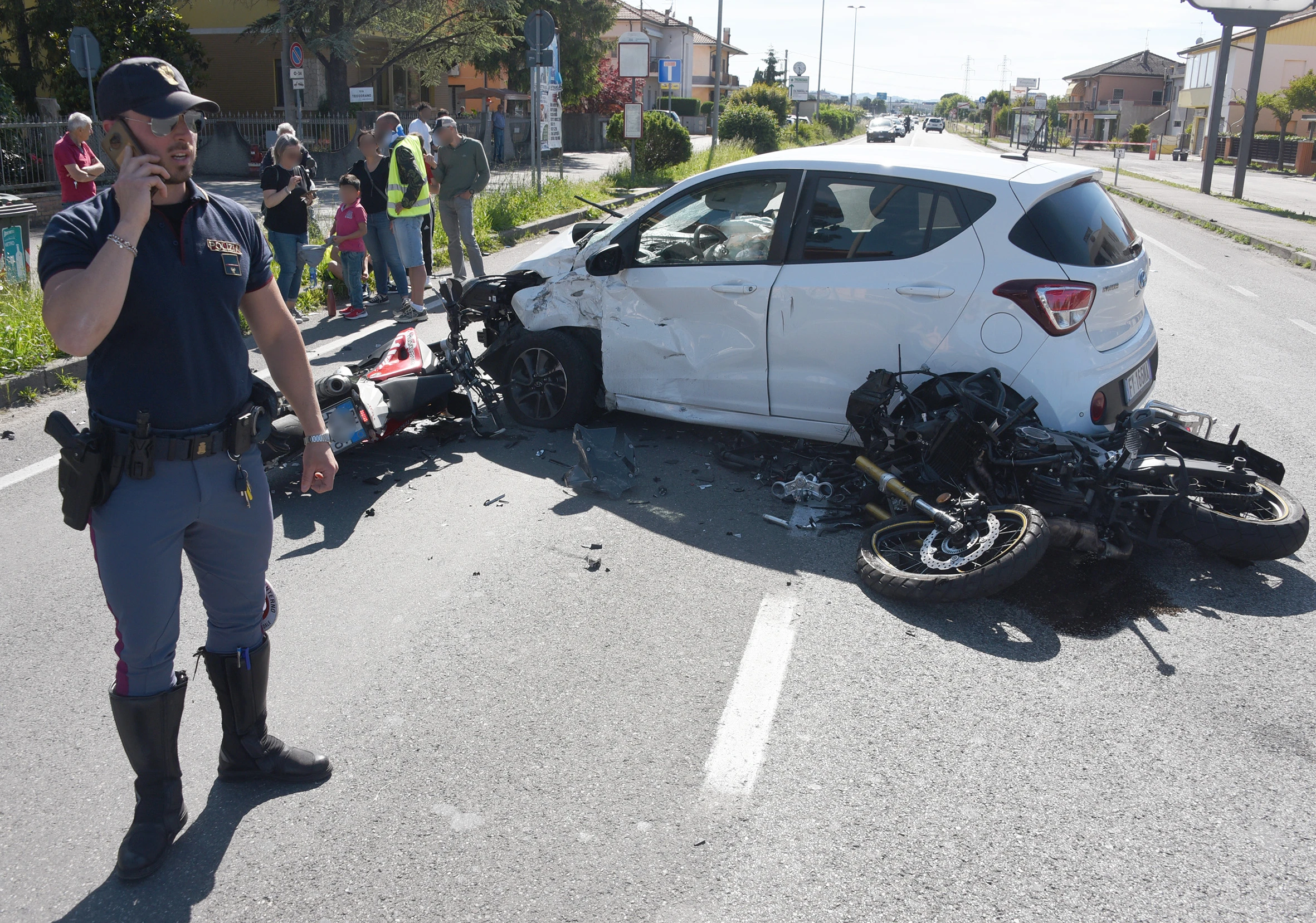 scontro tra auto e due moto a Santa Giustina (Adriapress)