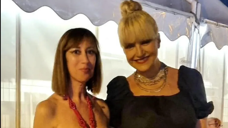 a destra Roberta Pontrandolfo