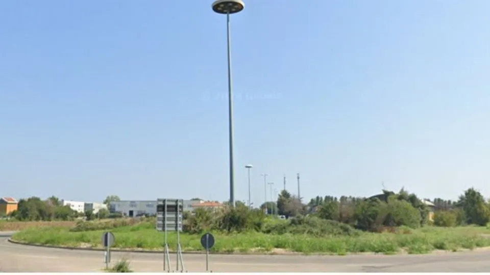 la rotatoria (Google Maps)