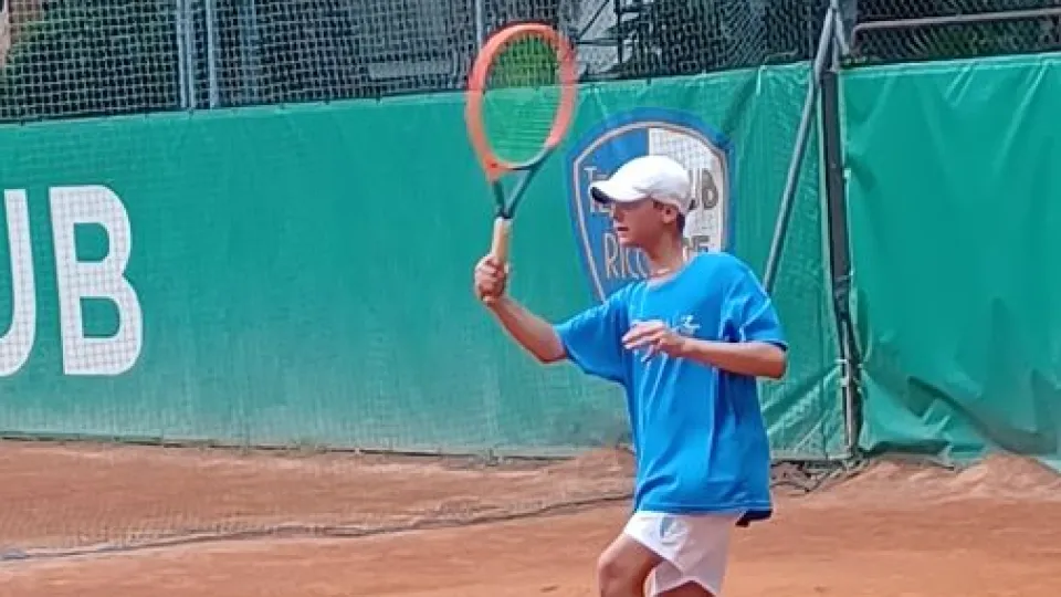 Alessandro Casanova in azione sui campi di casa
