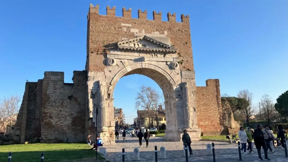 l’Arco d’Augusto
