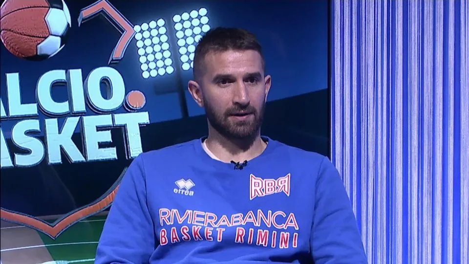 Giovanni Tomassini nello studio di Calcio.Basket
