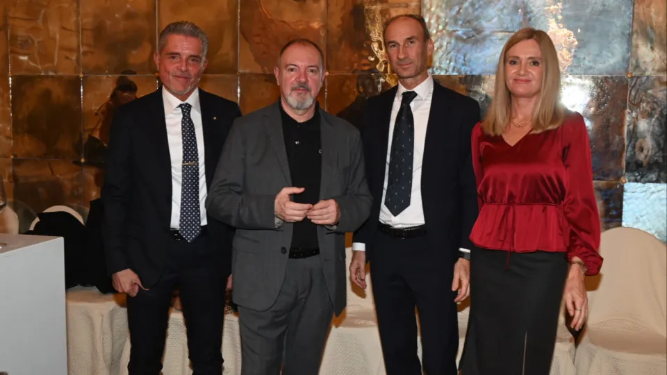 Carlo Lucarelli coi vertici Legacoop Romagna