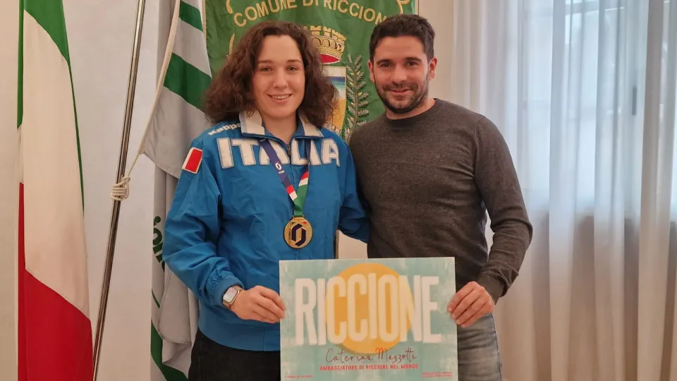Caterina Mazzotti e l'assessore allo Sport Simone Imola