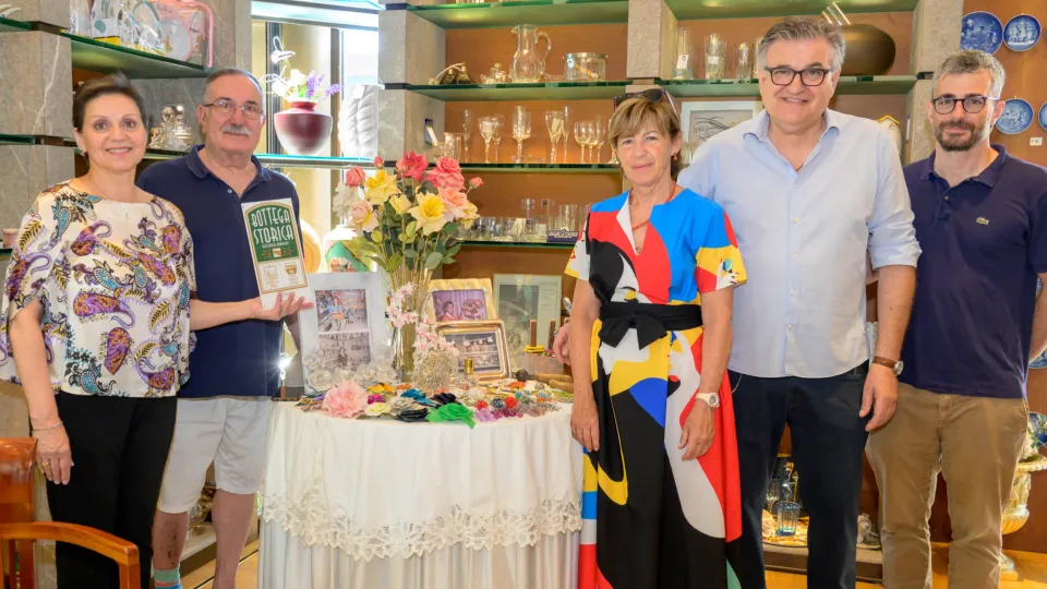 Consegna della targa della Bottega Storica a