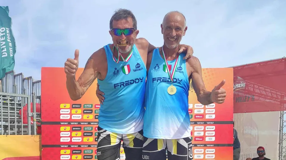 Daniele Muccioli insieme a Oscar Mazzotti sul podio