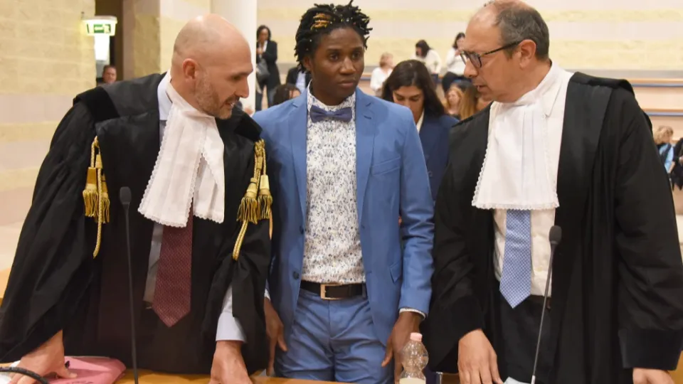 Dassilva e i suoi legali (@Adriapress)