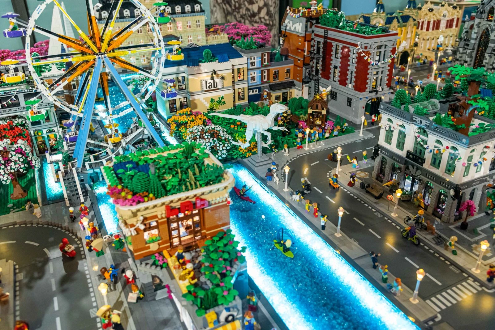 Eco City LAB, una città sostenibile di mattoncini Lego