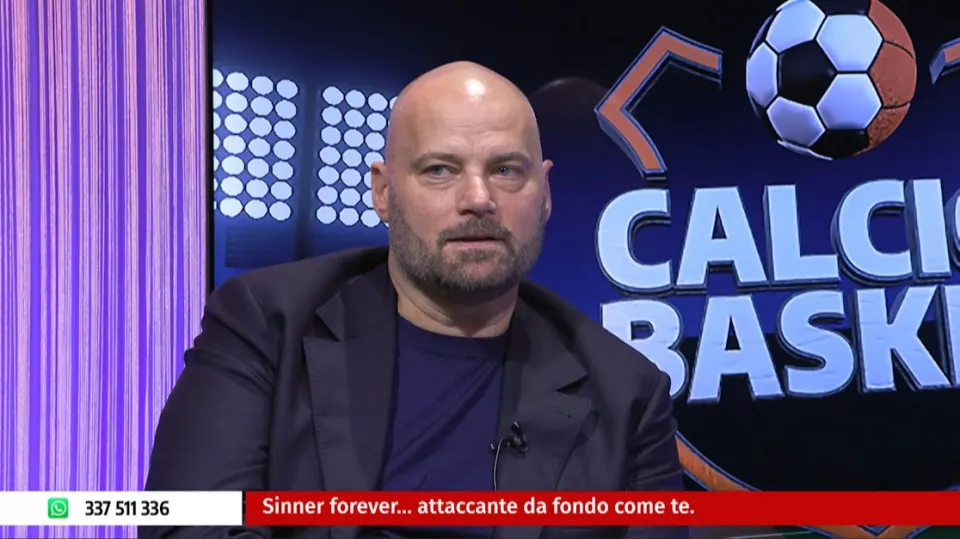 Fabrizio De Meis nello studio di Calcio.Basket