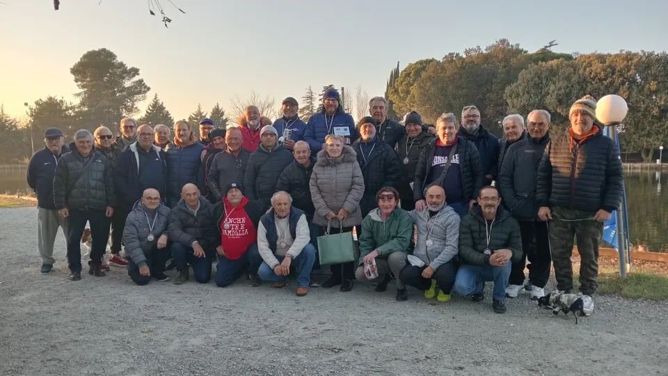 Foto di gruppo con i partecipanti al progetto