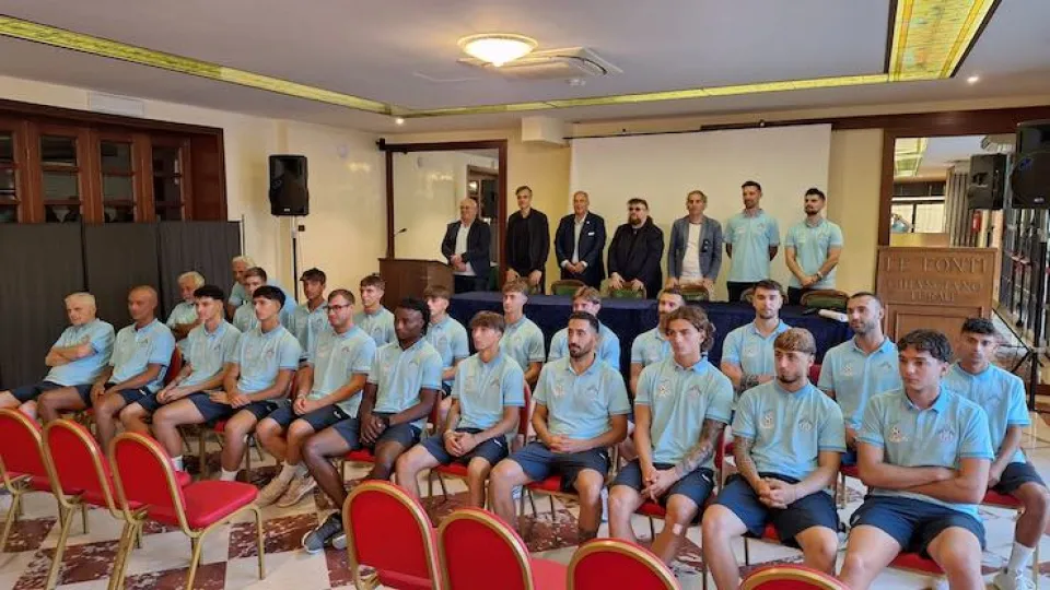 Foto di gruppo per il San Marino Calcio 2025/'26