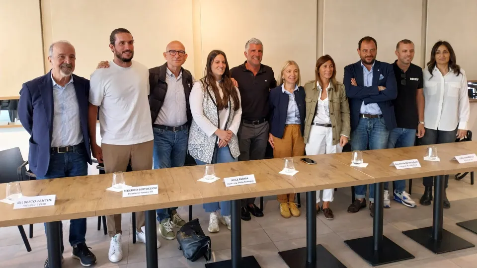 Gli ospiti della conferenza stampa insieme a Giorgio Galimberti