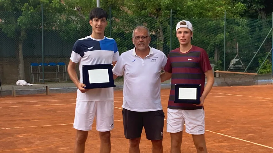 I finalisti del torneo del Ct Cicconetti premiati dal direttore Roberto Raffaelli