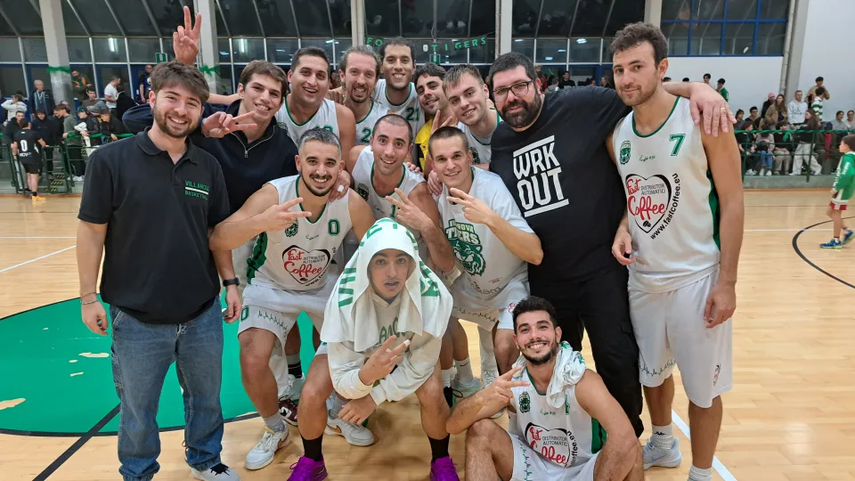 I Villanova Tigers festeggiano la vittoria