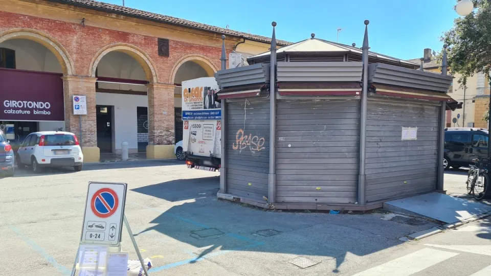 il chiosco che verrà abbattuto