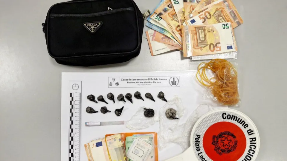 il materiale sequestrato