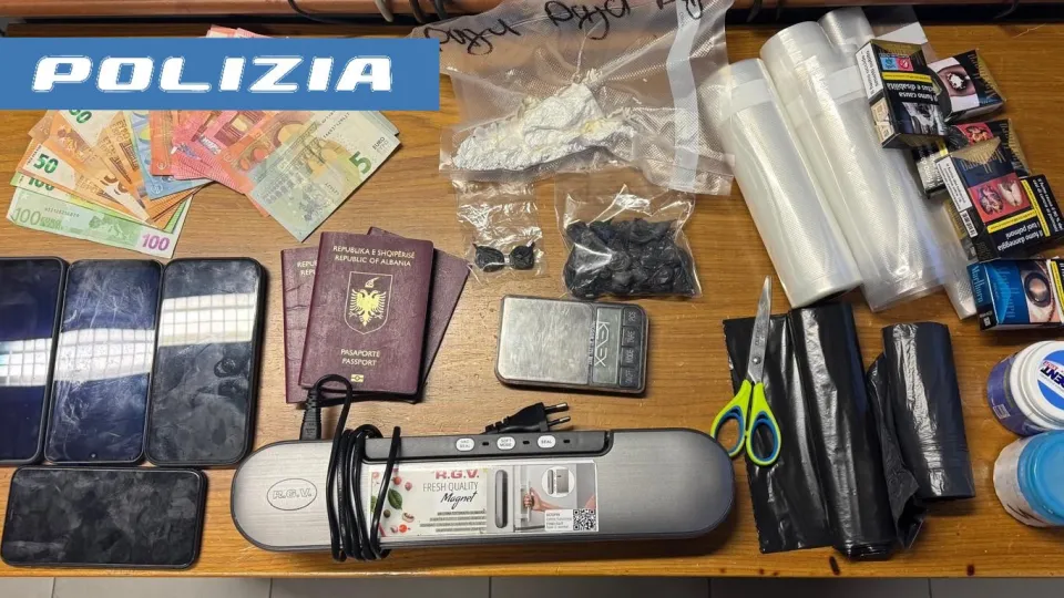 il materiale sequestrato