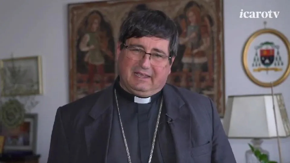 il vescovo Anselmi
