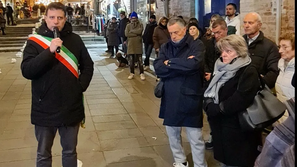 il momento commemorativo di dicembre 2024