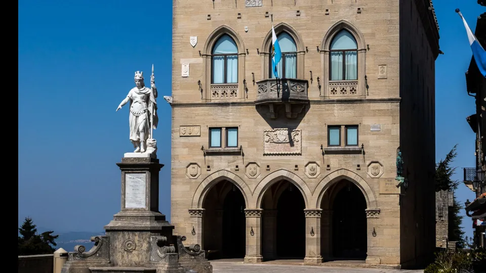 il palazzo dell'Arengo